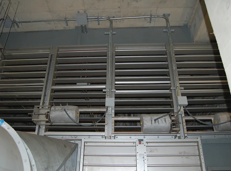 Open tunnel dampers in a tunnel system